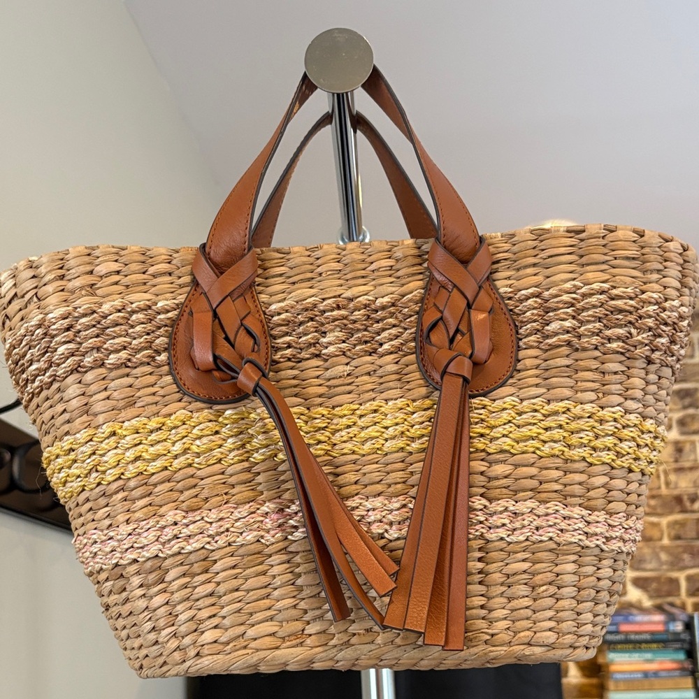 Seaview Day Basket in Sunrise